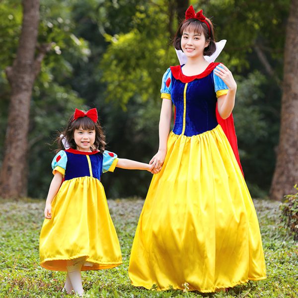 XYYEA Deluxe Adult Halloween Snow White Cosplay Costumes Stage Dress